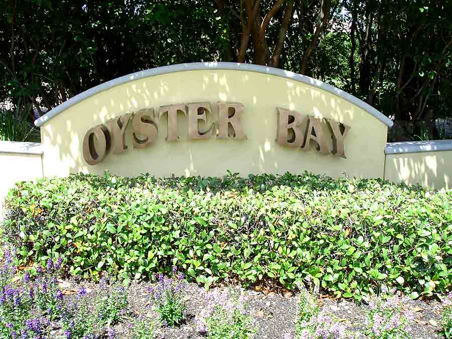 OYSTER BAY Signage